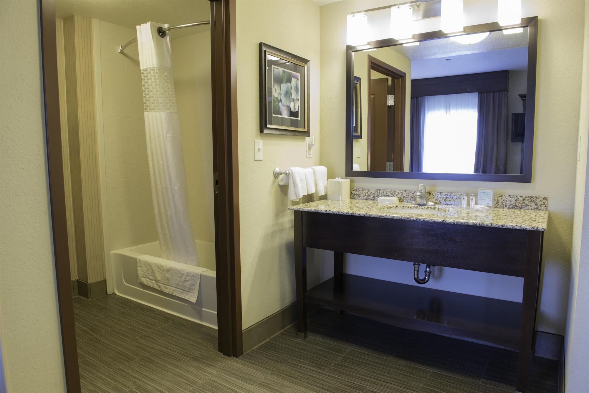 Hampton Inn & Suites Bismarck Northwest Exteriér fotografie