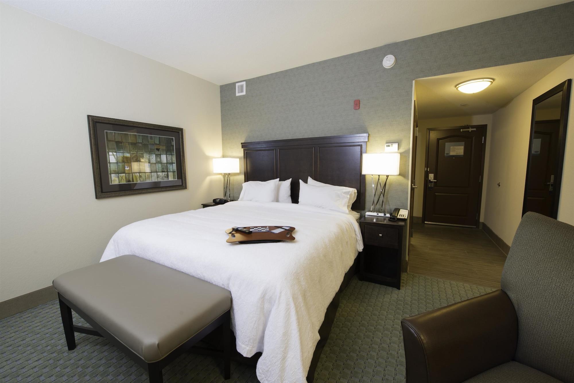 Hampton Inn & Suites Bismarck Northwest Exteriér fotografie