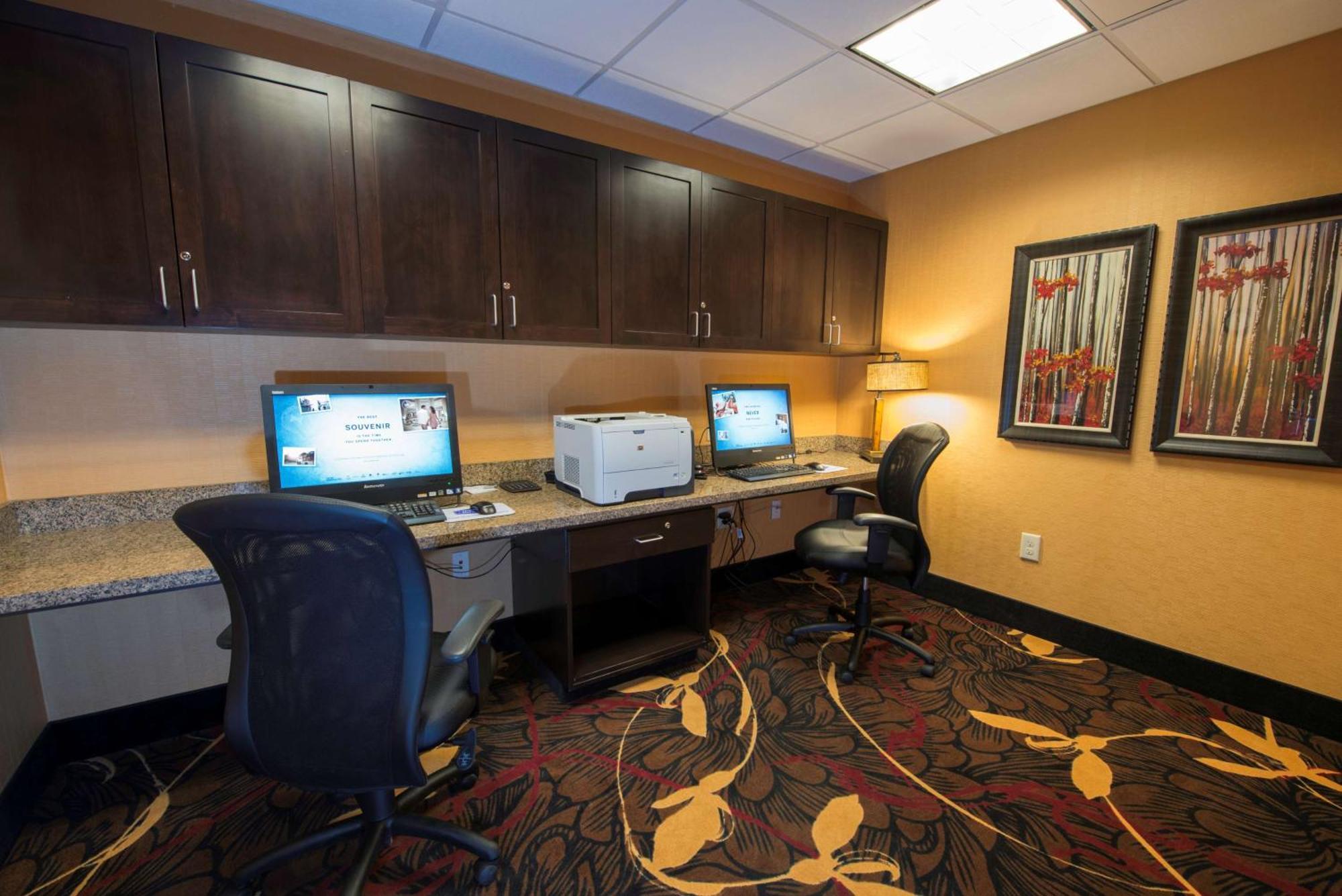 Hampton Inn & Suites Bismarck Northwest Exteriér fotografie
