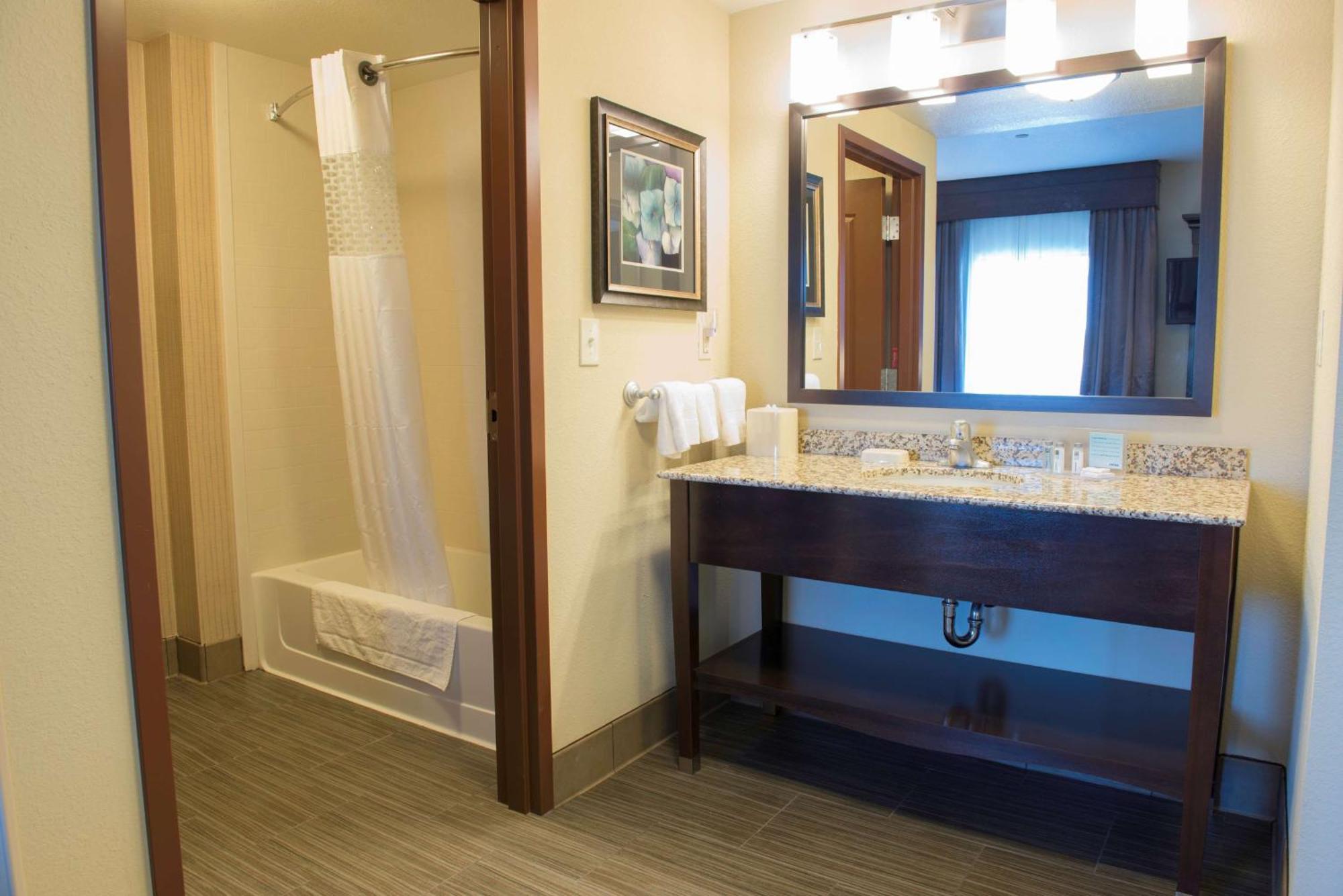Hampton Inn & Suites Bismarck Northwest Exteriér fotografie