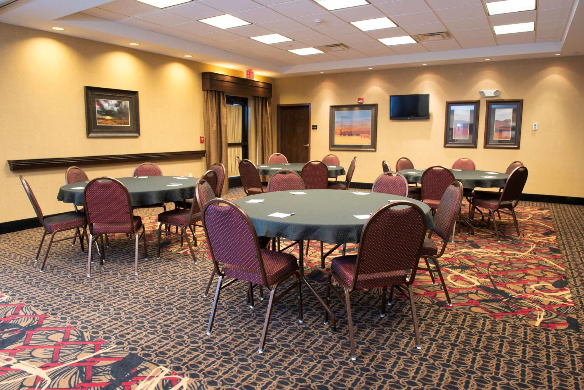 Hampton Inn & Suites Bismarck Northwest Exteriér fotografie